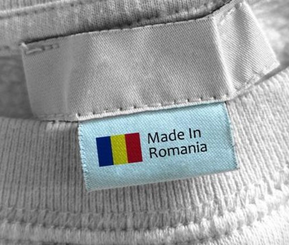 "made,In,Romania",Label,Of,T-shirts.